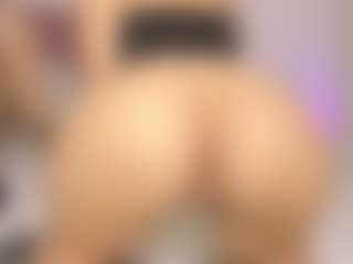 BlindingLightss's Live Sex Cam Show