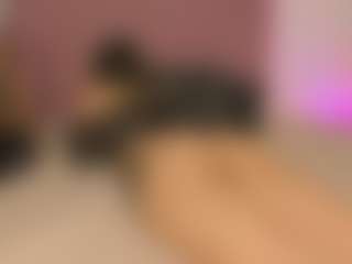 Live cam show with BlindingLightss - Athletic BBW on xheatlive.com