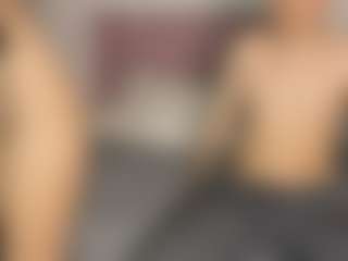 BlindingLightss's Live Sex Cam Show