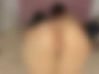 Spettacolo in cam dal vivo con BlindingLightss - Bikini su Camsoda