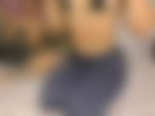 BlindingLightss's Live Sex Cam Show