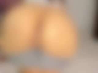 BlindingLightss's Live Sex Cam Show