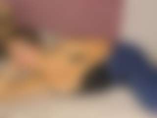 BlindingLightss's Live Sex Cam Show