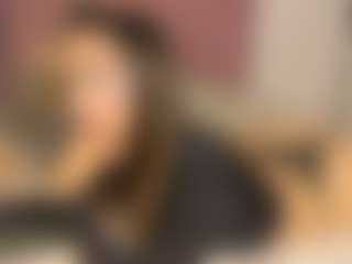Live cam show with BlindingLightss - Curvy Small Tits on Camming Site