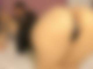 BlindingLightss's Live Sex Cam Show