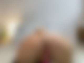Live cam show with SunriseGuys - Petite on sexylive.show