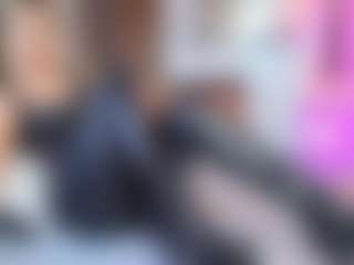 Spettacolo in cam dal vivo con allesya23 - Granny Squirt su Camsoda