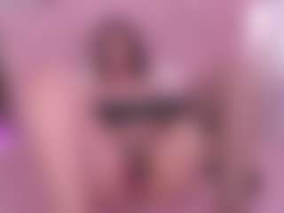 Live cam show with Bonnie - Mature on CamClone