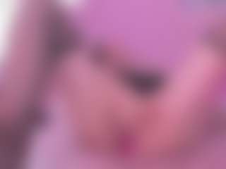 Live cam show with Bonnie - Small Tits on Camiplay Live