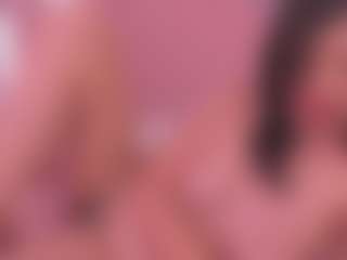 Live cam show with Bonnie - Average on Camsoda
