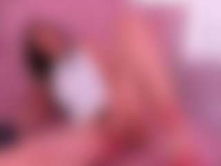 Bonnie MILF webcam performer live streaming