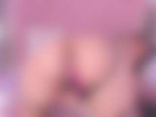 Live cam show with Bonnie - Latina MILF on CamwithHer | colombia
