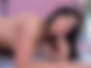 Bonnie MILF webcam performer live streaming