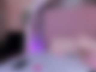 Bonnie MILF webcam performer live streaming