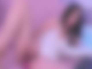 Bonnie MILF webcam performer live streaming