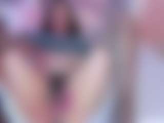 Live cam show with Bonnie - Small Tits on madthumbs