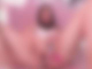 Live cam show with Bonnie - Average on Strip Flash - Live Sex Shows