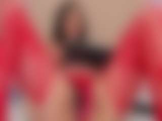 Bonnie MILF webcam performer live streaming