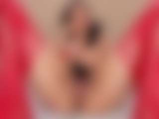 Bonnie MILF webcam performer live streaming
