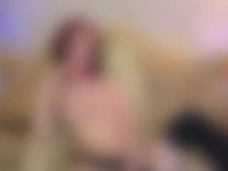 Live cam show with EvelynRush - Red Hair on livesuperchat.net