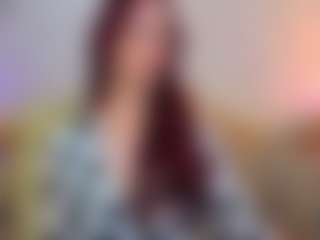 Live cam show with EvelynRush - Flashing on madthumbs
