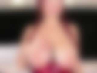 LiaTink's Live Sex Cam Show