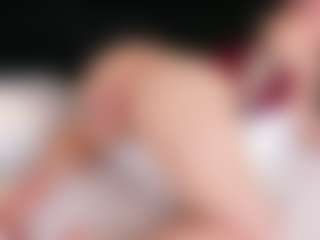 LiaTink's Live Sex Cam Show