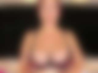 LiaTink's Live Sex Cam Show