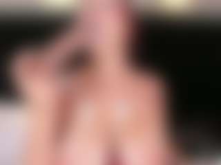 LiaTink's Live Sex Cam Show