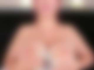 LiaTink's Live Sex Cam Show