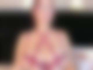 LiaTink's Live Sex Cam Show