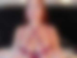 LiaTink's Live Sex Cam Show