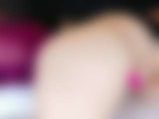 LiaTink's Live Sex Cam Show