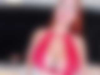 LiaTink's Live Sex Cam Show