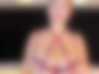 LiaTink's Live Sex Cam Show