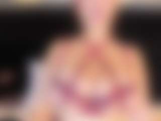LiaTink's Live Sex Cam Show
