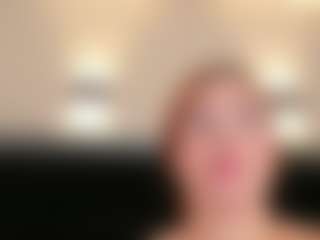 LiaTink's Live Sex Cam Show