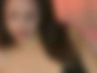 Live cam show with JulietRiver - Athletic on luckytryst.com