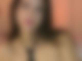 Live cam show with JulietRiver - Striptease on Camming Site