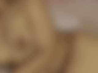 Live cam show with JulietRiver - Athletic Strip on Camsoda