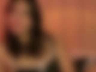 Live cam show with JulietRiver - Colombia on Streamer API