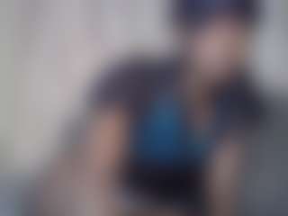 Live cam show with melaninmichie - Interactivetoy Granny on intimatelivegirls.com