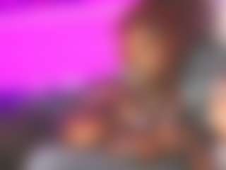 Live cam show with Tatithegoddess - Black Squirt on livesuperchat.net
