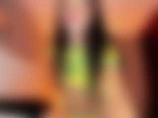 Cute-enderlyn21's Live Sex Cam Show