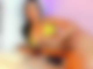 Live cam show with Cute-enderlyn21 - Latina on Camsoda | colombia