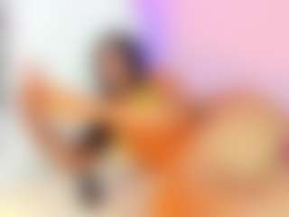 Live cam show with Cute-enderlyn21 - Latina on Camsoda | colombia