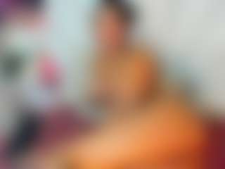Live-sekscamshow van Cute-enderlyn21