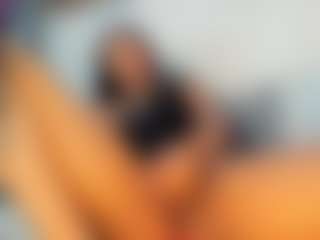Cute-enderlyn21's Live Sex Cam Show
