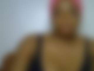 Live cam show with Lady Noire - Thick on Camsoda