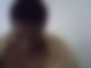 Live cam show with Lady Noire - Thick on SquirtSoMuch